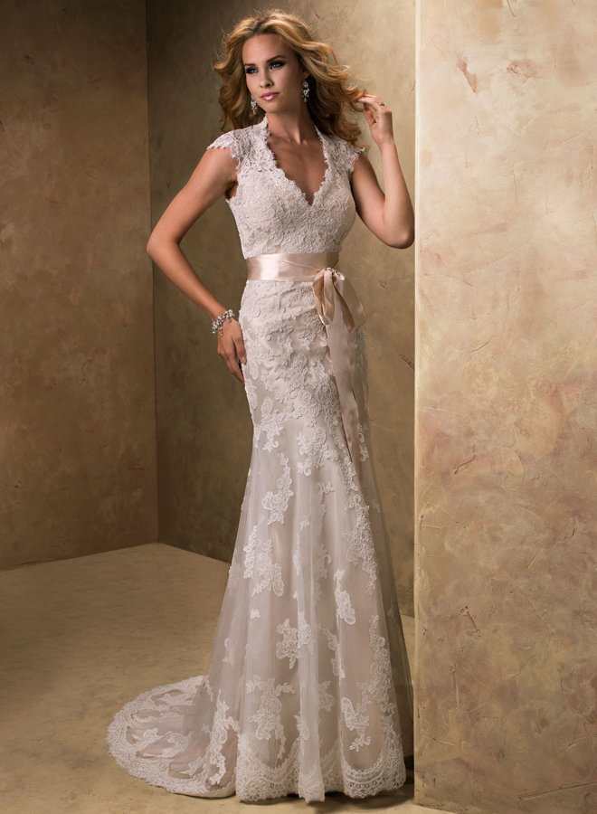 MAGGIE SOTTERO DESIGNSwww.maggiesottero.com