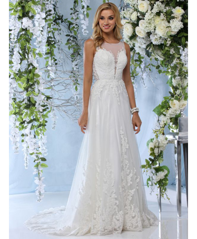 Sacramento_Wedding_Gowns_Impressions_Bridal