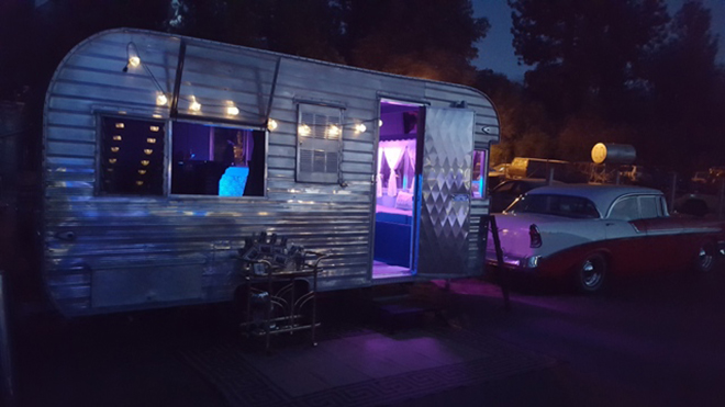 Best Sacramento Wedding Trailer Bar Rental | Best Tahoe Wedding Trailer Bar Rental | Best Northern California Wedding Trailer Bar Rental | Best Mobile Bar | Vintage Trailer Rental