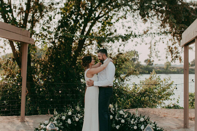 Best Sacramento Wedding Venue | Industrial Wedding Venue | Hood Wedding Venue | Rustic Vineyard Large Capacity Ballroom Wedding Venue