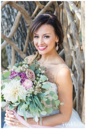 Sacramento Real Weddings Magazine Love Is Magic Styled Shoot in the Winter/Spring 2018 issue. Photography by Rochelle Wilhelms Photography on location at Field & Pond featuring newlyweds Jacqueline and Zach Timberlake.