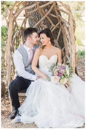 Sacramento Real Weddings Magazine Love Is Magic Styled Shoot in the Winter/Spring 2018 issue. Photography by Rochelle Wilhelms Photography on location at Field & Pond featuring newlyweds Jacqueline and Zach Timberlake.