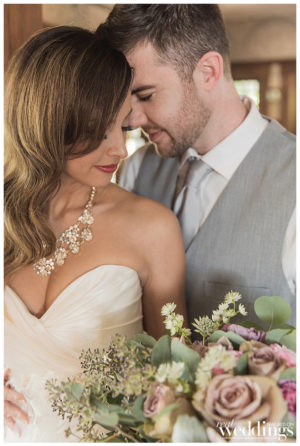 Sacramento Real Weddings Magazine Love Is Magic Styled Shoot in the Winter/Spring 2018 issue. Photography by Rochelle Wilhelms Photography on location at Field & Pond featuring newlyweds Jacqueline and Zach Timberlake.