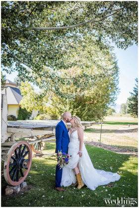 Caron Valley Nevada Wedding | Rachel Lomeli Photography | Antique Jewel Tone Wedding Inspo