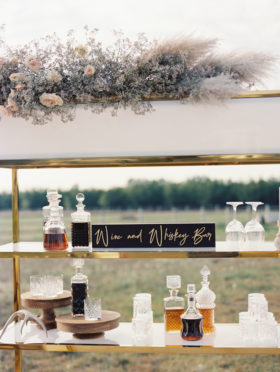 Sacramento Women Supporting Women | Wedding Inspiration | Elegant Rustic Lone Oak Longhorns Styled Shoot