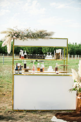 Sacramento Women Supporting Women | Wedding Inspiration | Elegant Rustic Lone Oak Longhorns Styled Shoot