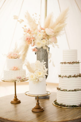 Sacramento Women Supporting Women | Wedding Inspiration | Elegant Rustic Lone Oak Longhorns Styled Shoot
