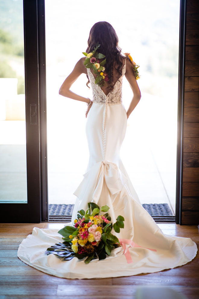 Bright Tropical Sierra Foothills Winery Wedding at Black Oak Mountain Vineyards by Courtland Photography