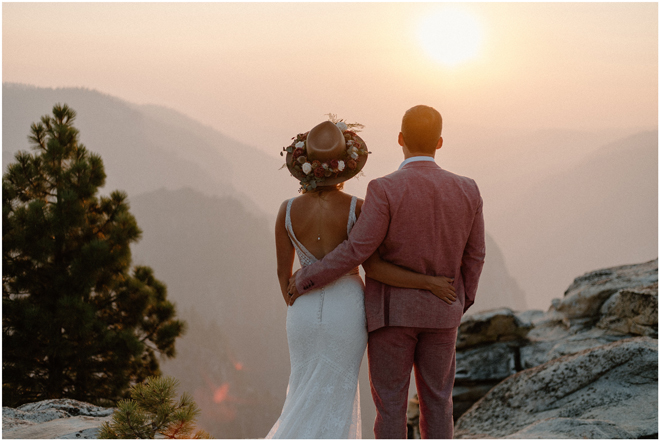 Epic Yosemite Taft Point Elopement Styled Shoot | Sacramento Tahoe Adventure Wedding Styled Shoot | Northern California Elopement Inspiration 