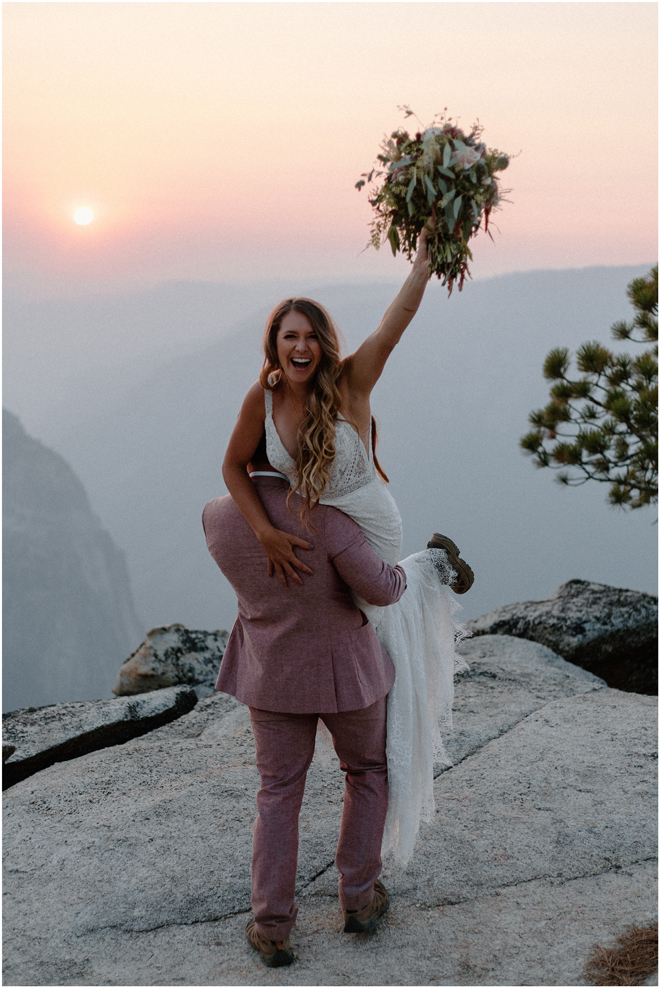 Epic Yosemite Taft Point Elopement Styled Shoot | Sacramento Tahoe Adventure Wedding Styled Shoot | Northern California Elopement Inspiration 