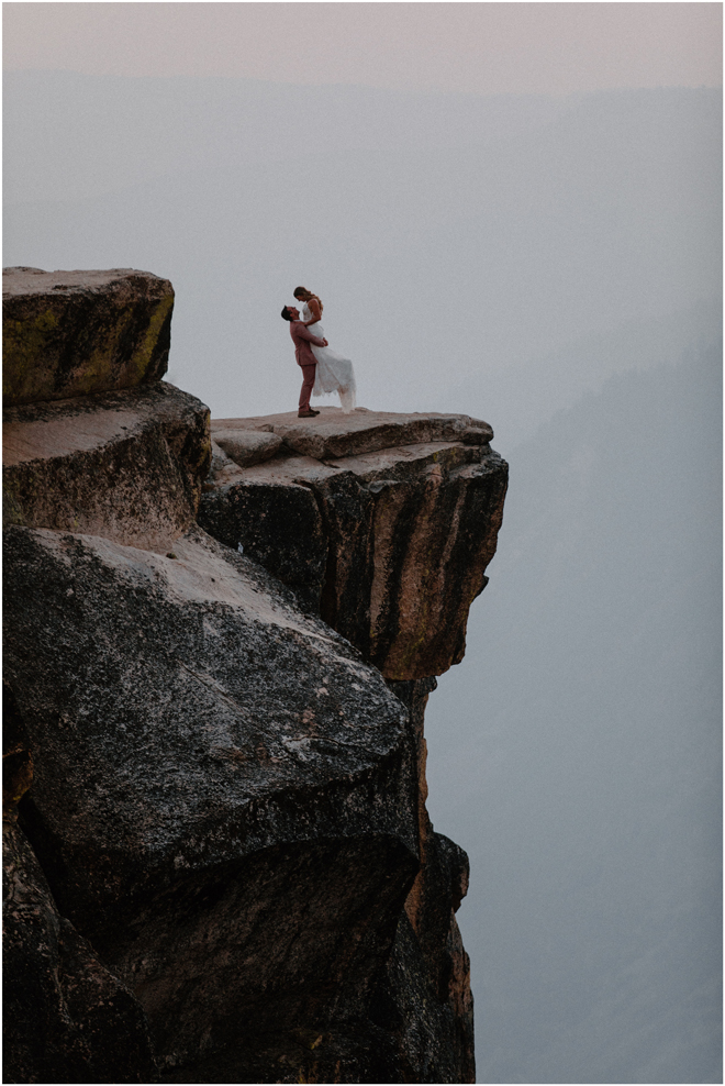 Epic Yosemite Taft Point Elopement Styled Shoot | Sacramento Tahoe Adventure Wedding Styled Shoot | Northern California Elopement Inspiration 