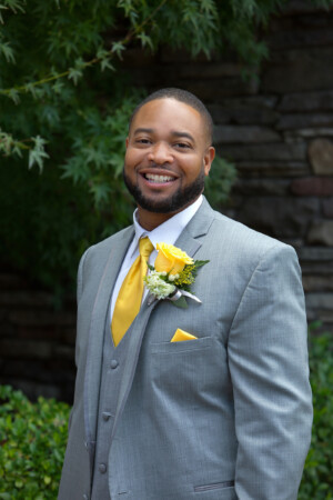 Chuck Roberts Photography Brenda and Matthew's Yellow Wedding at Orchard Creek Lodge