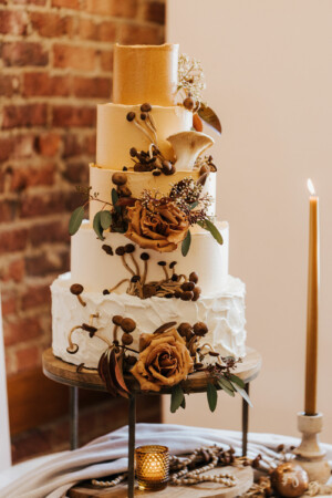 The DeLauras Photography Sustainable Beauty Photo Shoot featured in Real Weddings Magazine
