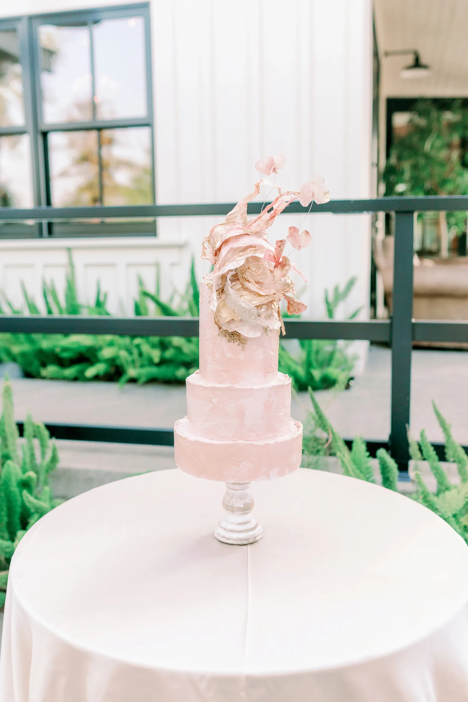 Beautiful wedding cake at the whimsical and spring wedding inspiration submitted styled shoot a Park Winters wedding venue.